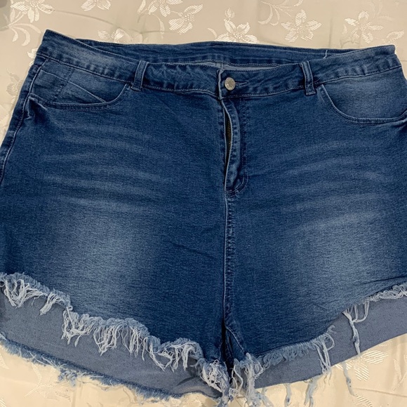 Shein Jean Shorts - Picture 1 of 3